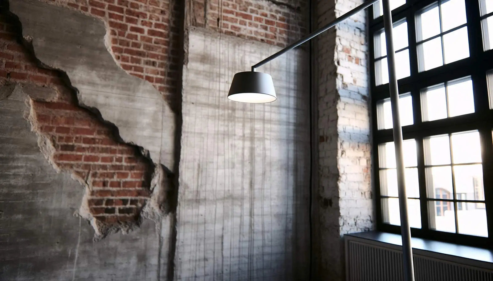 marier-les-styles-scandinave-et-industriel-avec-un-lamapdaire