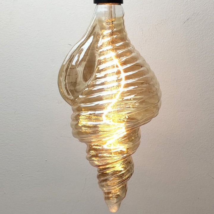 Ampoule industrielle Edison avec coquillage de mer géant - Style Industriel.co